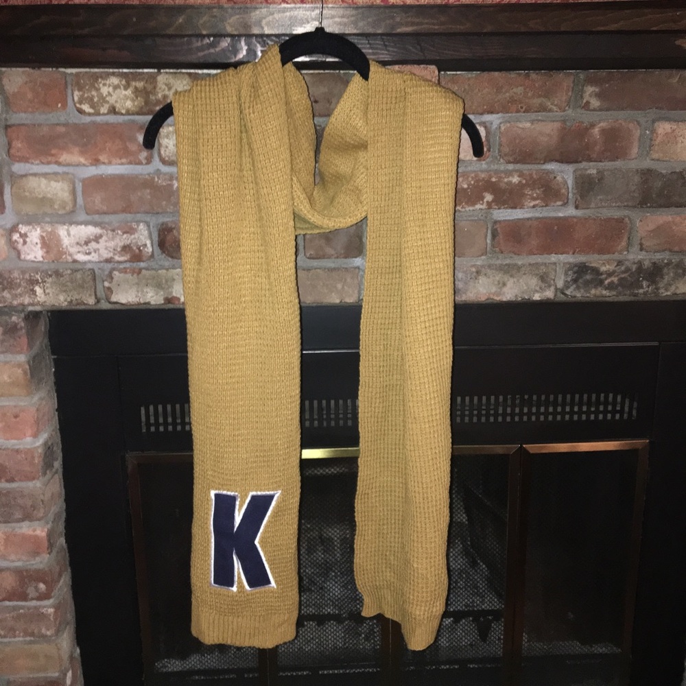 Scarf - Picture 3 of 3